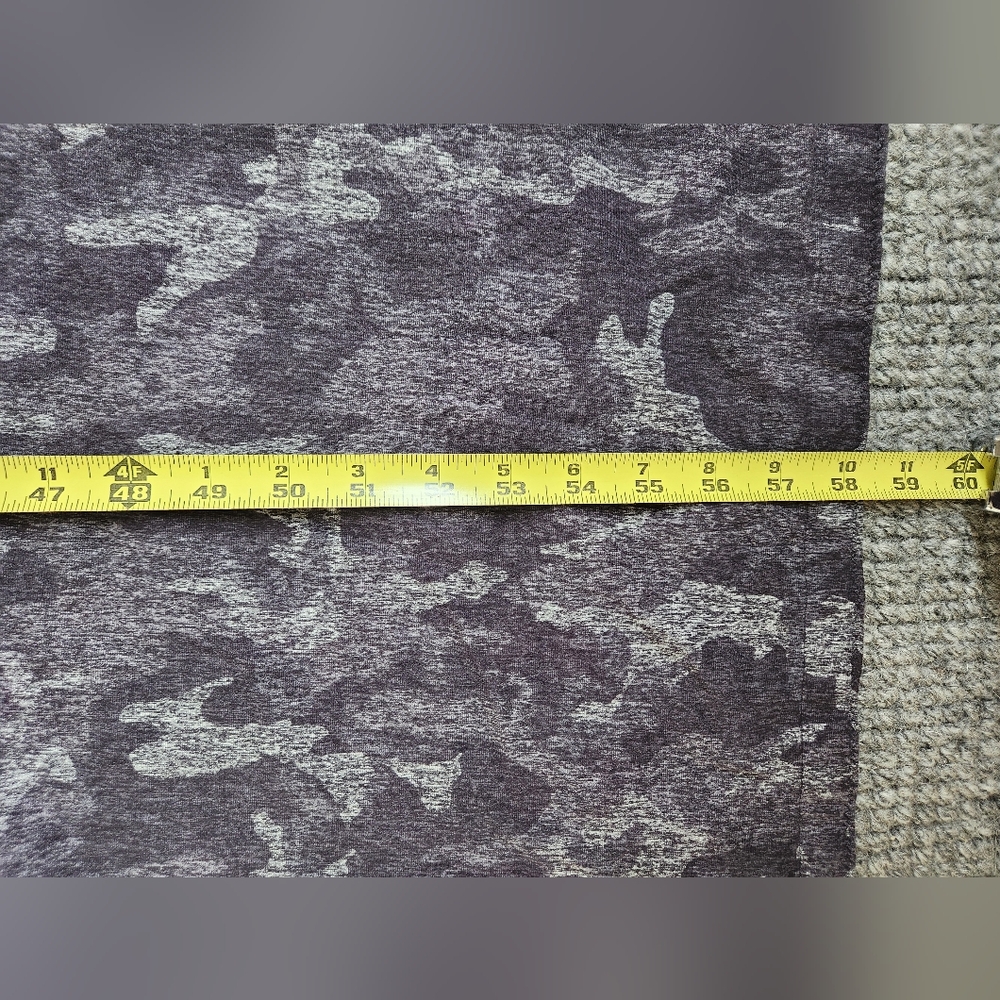 lululemon athletica Charcoal Camouflage Vinyasa Wrap - Picture 10 of 13
